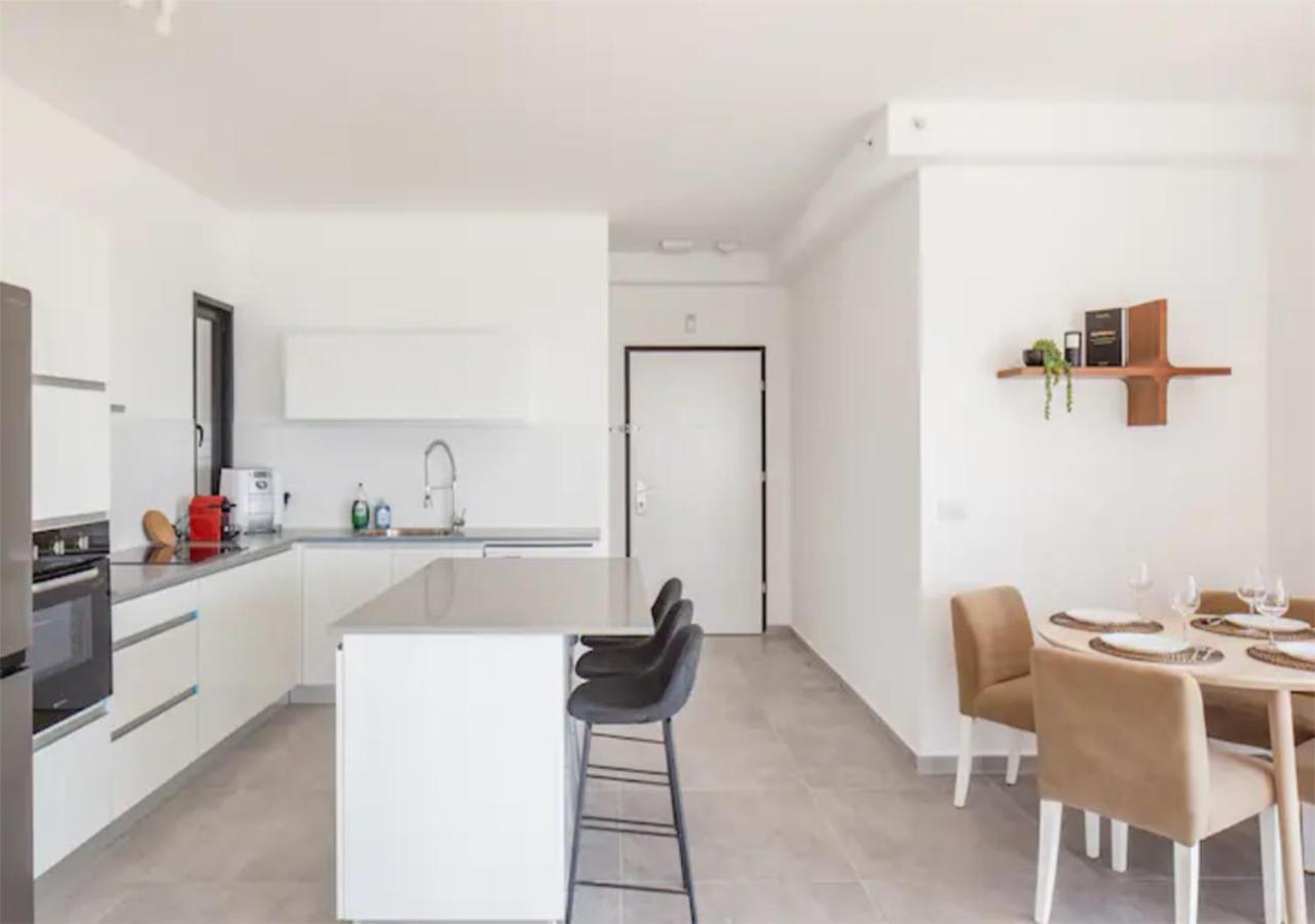 O&O Group- Magical 4Br Apt With Panoramic Sea View Бат-Ям Экстерьер фото