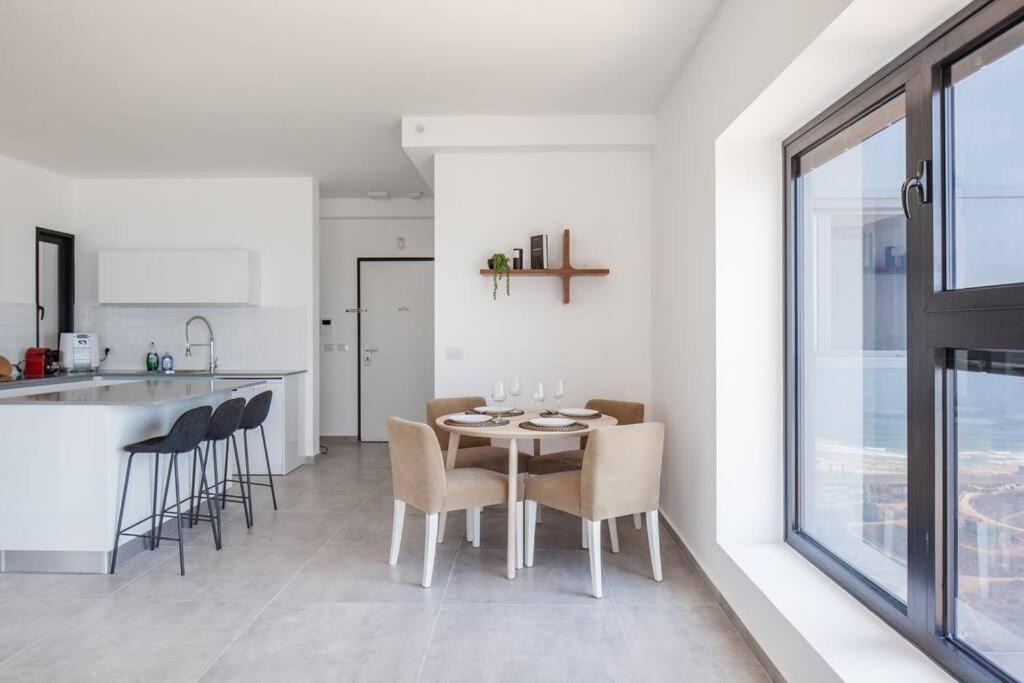 O&O Group- Magical 4Br Apt With Panoramic Sea View Бат-Ям Экстерьер фото