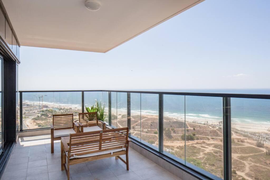 O&O Group- Magical 4Br Apt With Panoramic Sea View Бат-Ям Экстерьер фото